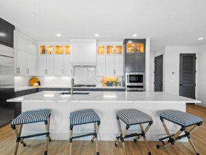 Kitchen Island Layout with L-Shaped Kitchen