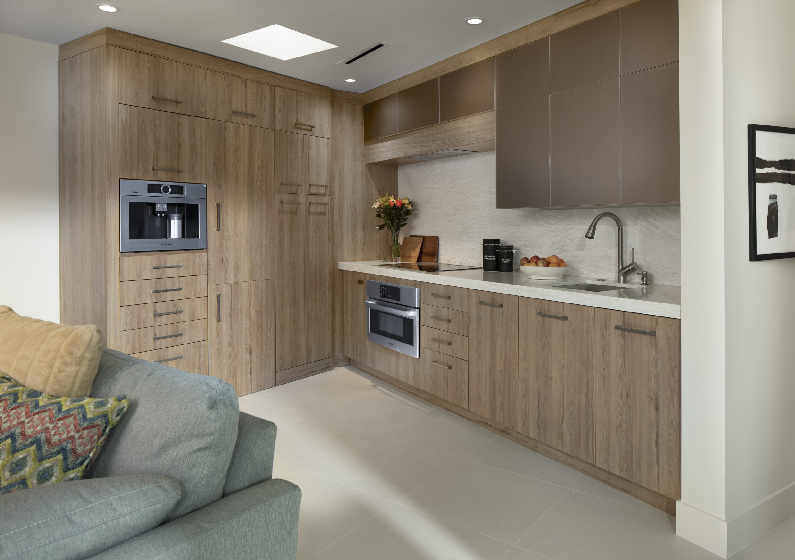 Laminate frameless cabinets for kitchen